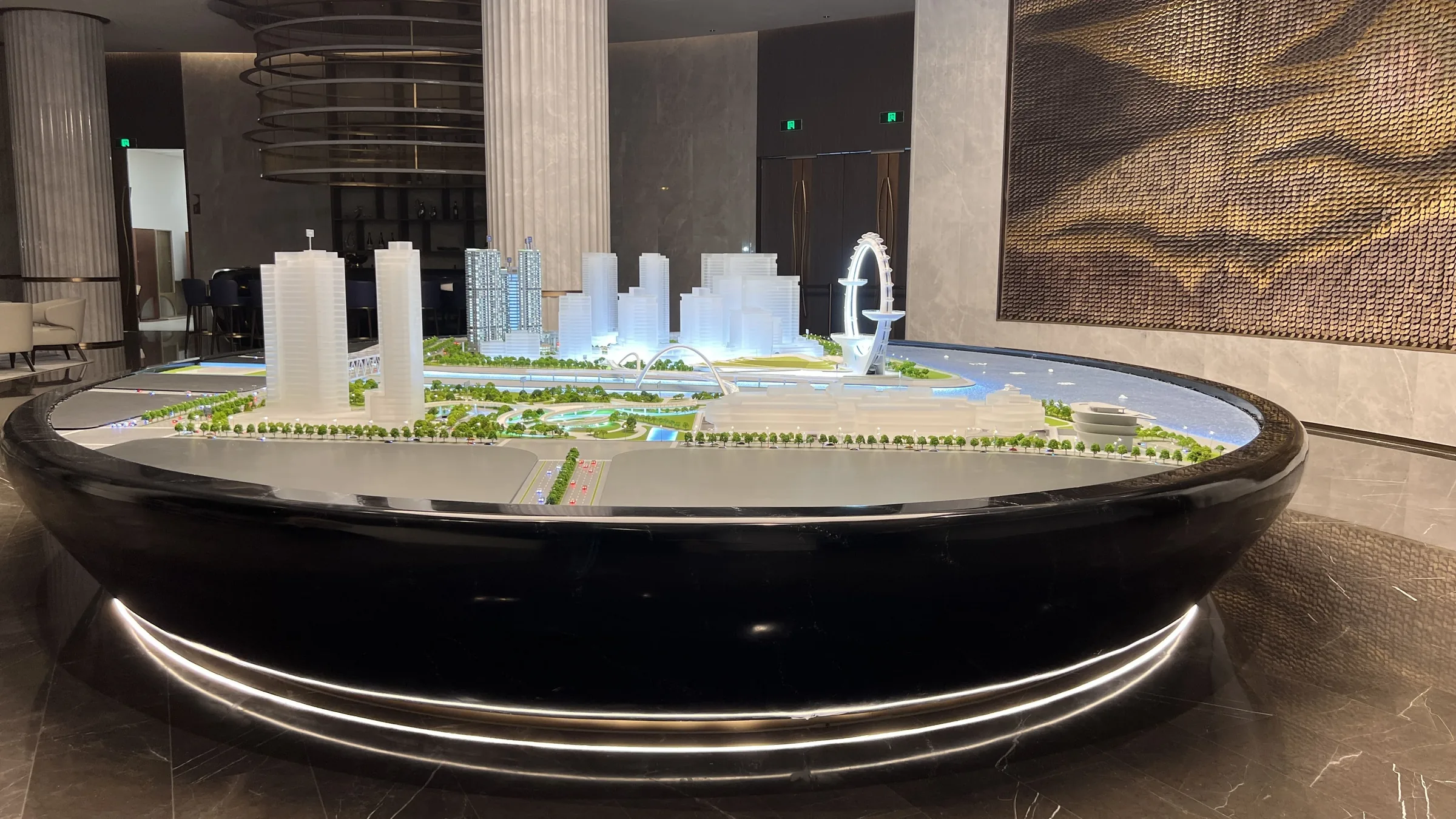 Sun Hung Kai Hui Dong Hui Xi 1:200 architectural scale model by JYD Models