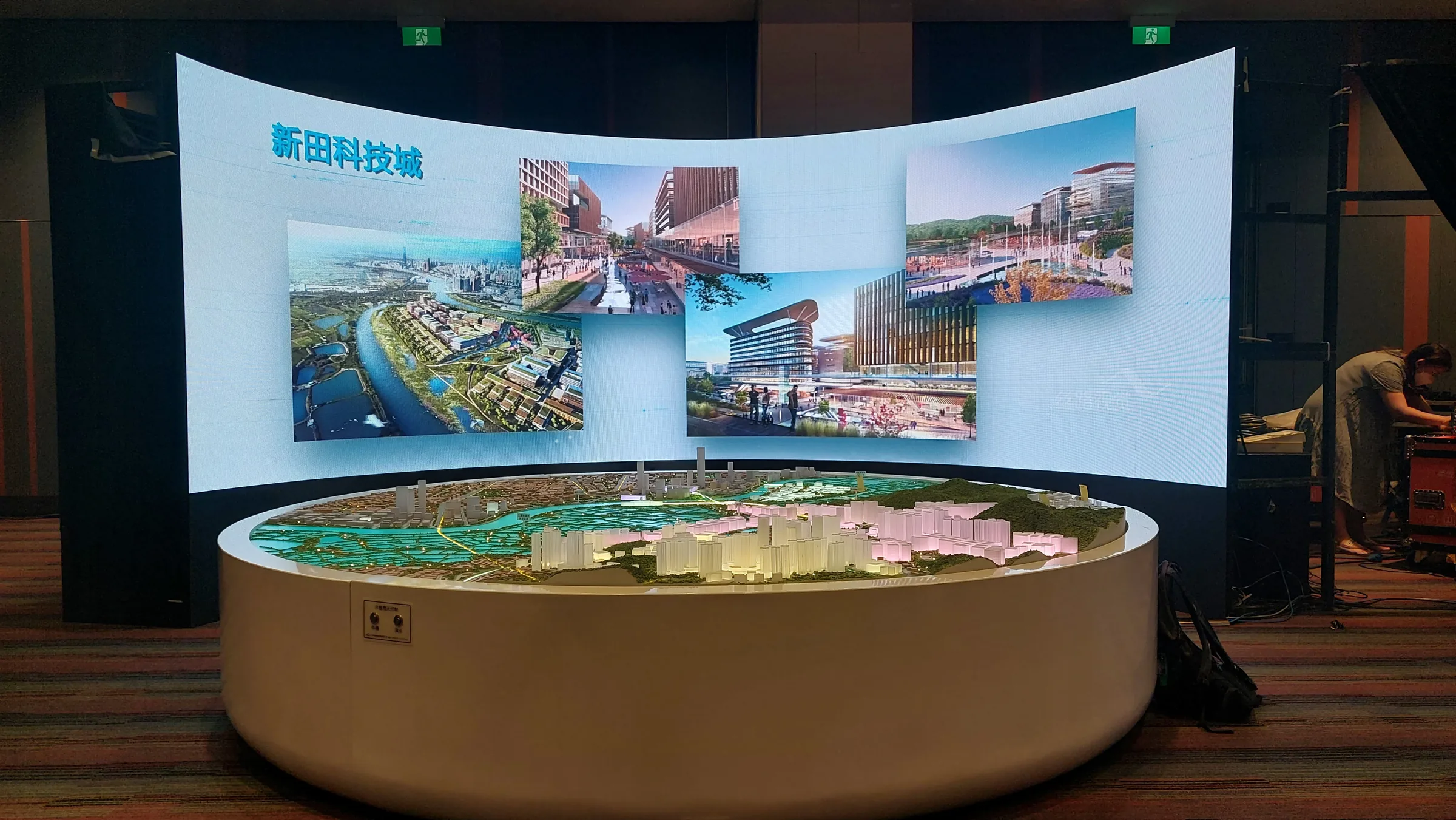 Hongkong Land Jinling Project 1:120 architectural scale model by JYD Models