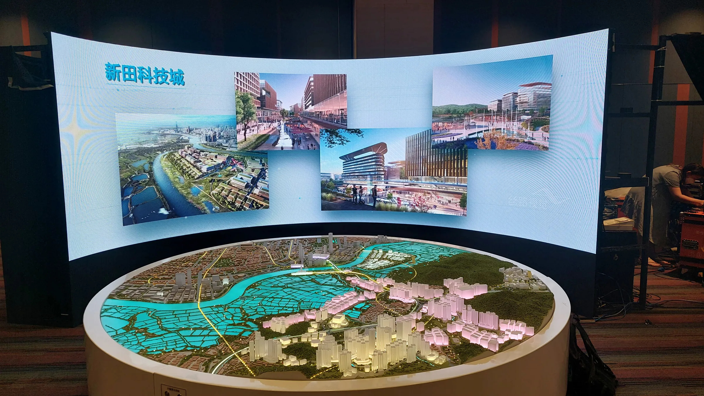 Hongkong Land Jinling Project 1:120 architectural scale model by JYD Models