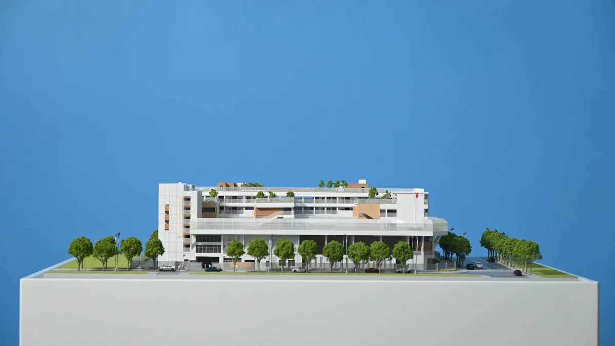 Bright Summit School 1:220 architectural scale model