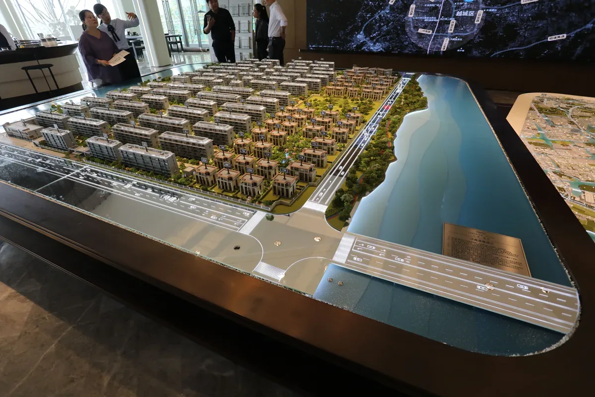 Yuanlong Mirror House 1:200 architectural scale model